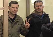Алексей Бессарабов и Владимир Дудка на оглашении приговора. Фото Ильи Каверникова Алексей Бессарабов и Владимир Дудка на оглашении приговора. Фото Ильи Каверникова